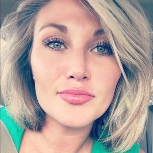 Meet your Posher, Katelyn